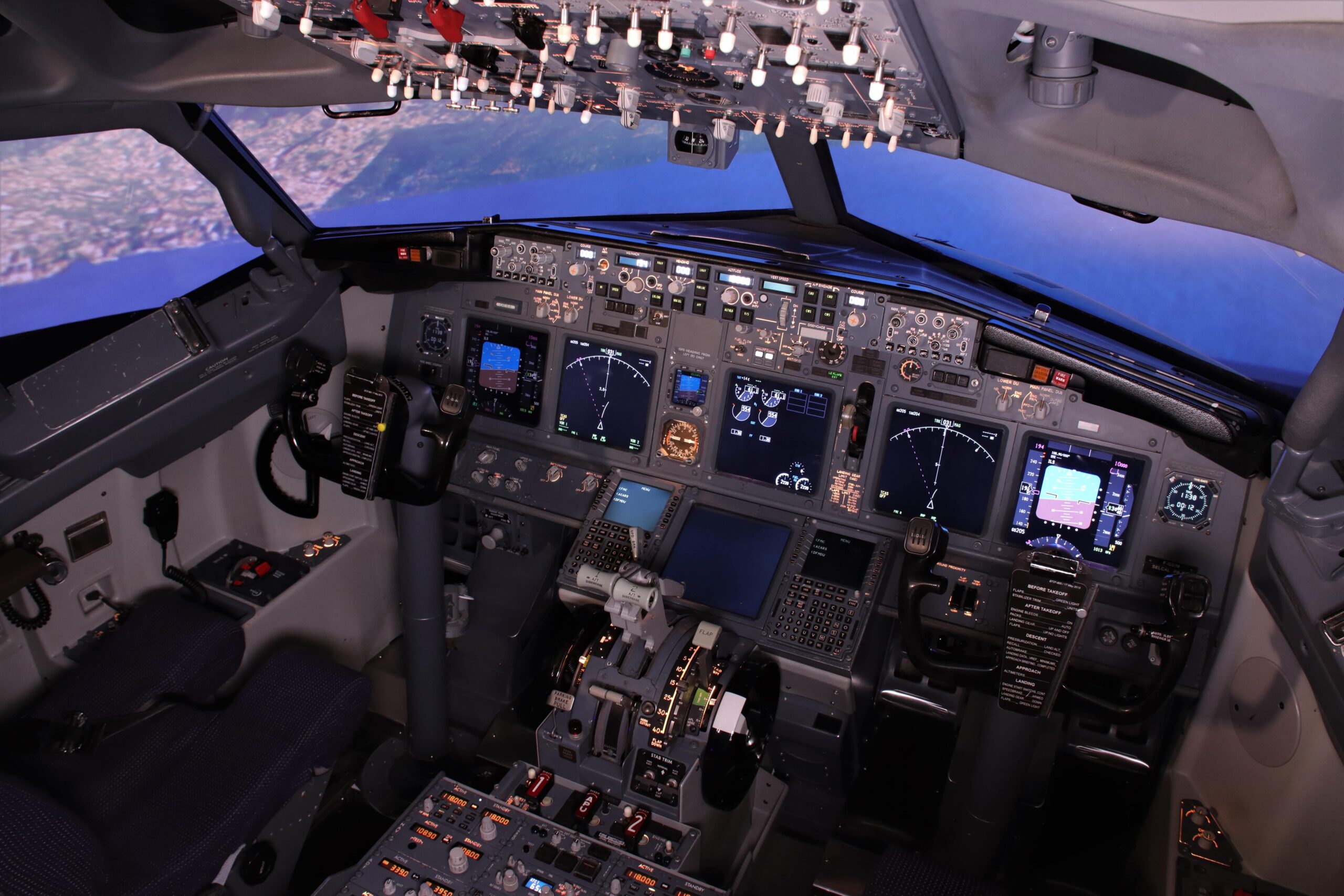 UNO's Aviation Institute Adds Boeing 737 Flight Simulator